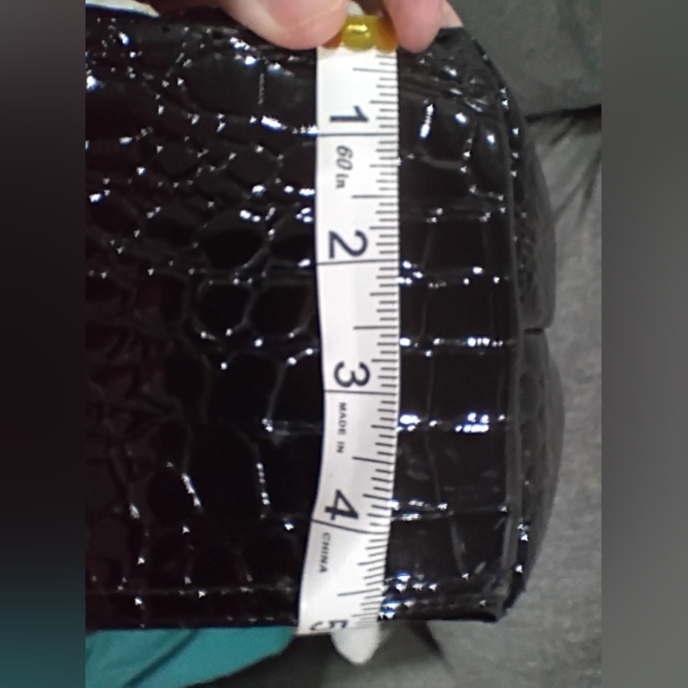 Y2K Kathy Van Zeeland Black Crocodile Stylish oversized designer tote - Picture 9 of 16